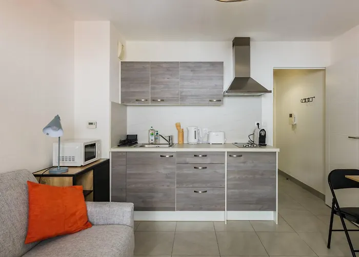 Appartement Au Port De Nice
