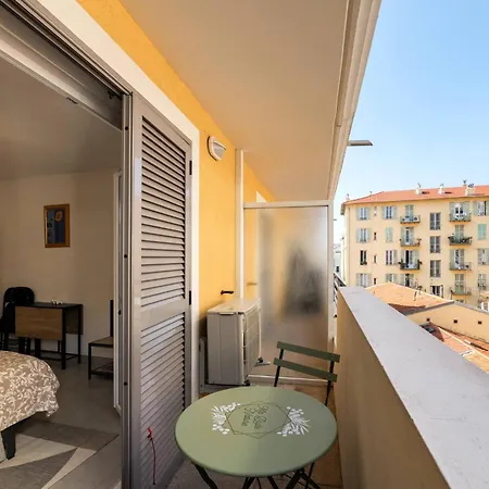 Au Port De Apartment *